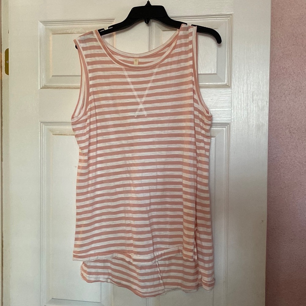 BRAND NEW / NEVER WORN - Baby Pink Striped Sleeveless Top